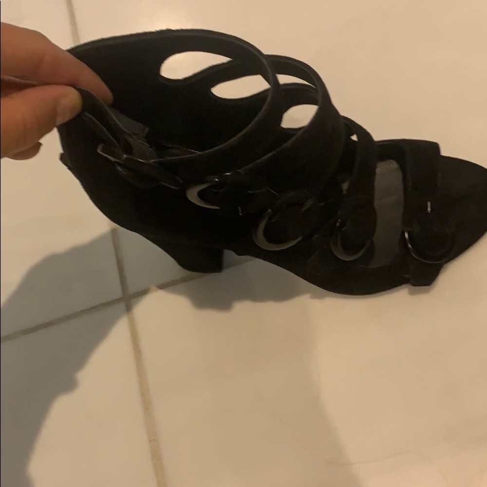 Kendal and Kyle sandals - Picture 6 of 7
